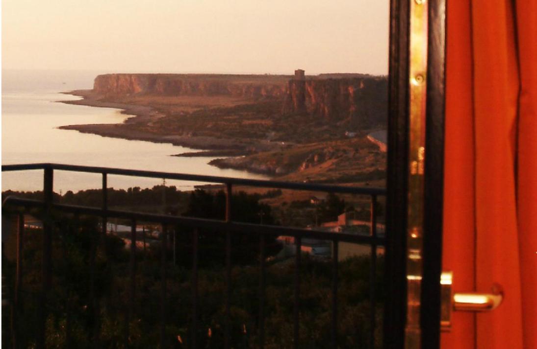 Bed and Breakfast Torre Salina Macari Exterior foto