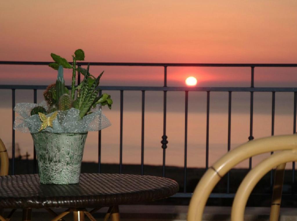 Bed and Breakfast Torre Salina Macari Exterior foto